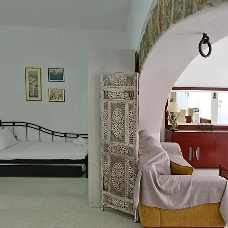 Arco I/ Downtown Rustic Apartment/4 Min From Port Apartment *