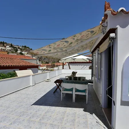 Arco I/ Downtown Rustic Apartment/4 Min From Port * Hydra (Saronic Islands)