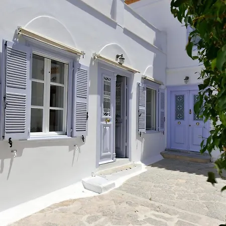 Arco I/ Downtown Rustic Apartment/4 Min From Port Apartment Hydra (Saronic Islands)